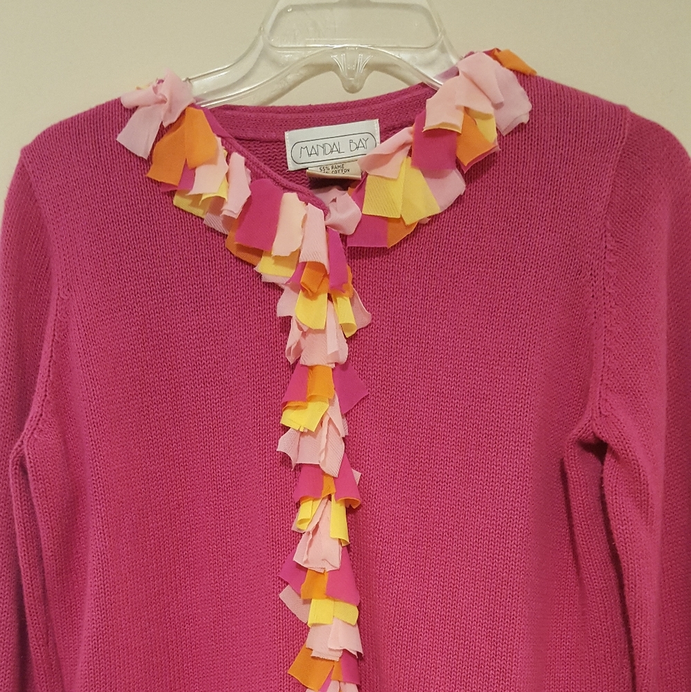 🤑Mandal Bay Size S Button-Down Sweater🤑 - Picture 3 of 8